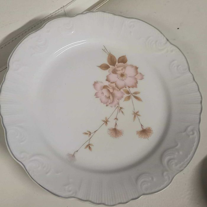 Decorative Plates442505768846632961