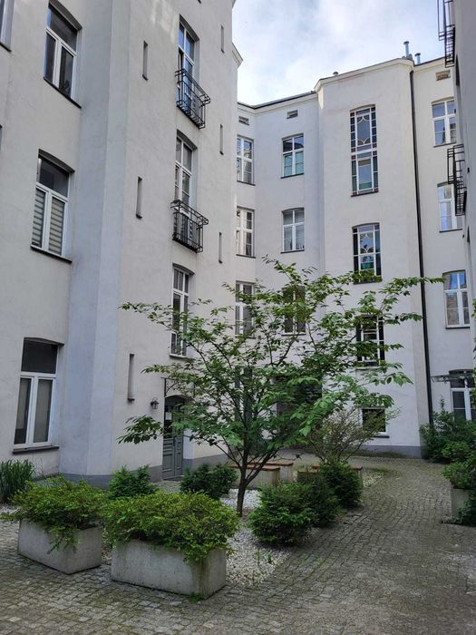 Komfortowe mieszkanie w odrestaurowanej kamienicy Centrum
