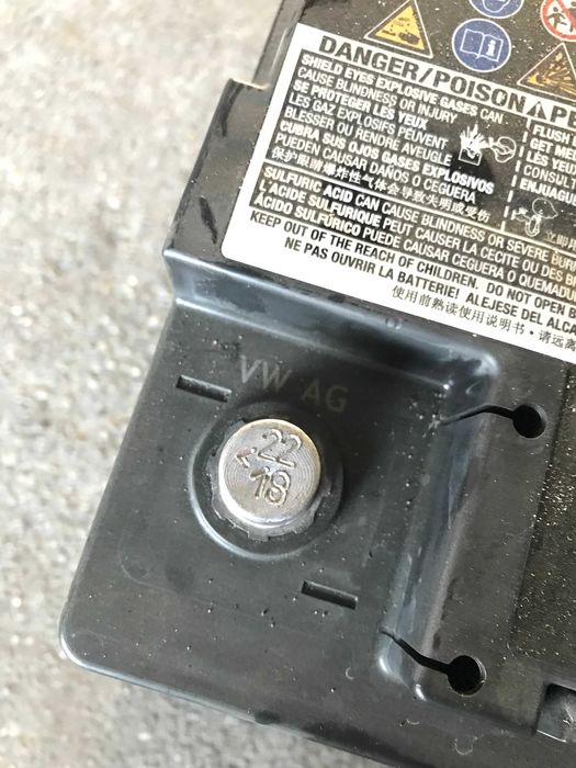 agm akumulator oryginał VW  12V 68Ah