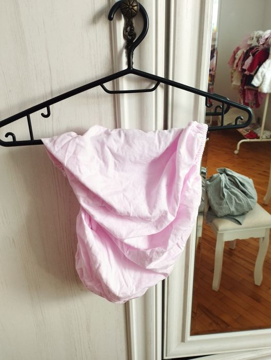 Віддам слінг шарф і простирадло в каляску