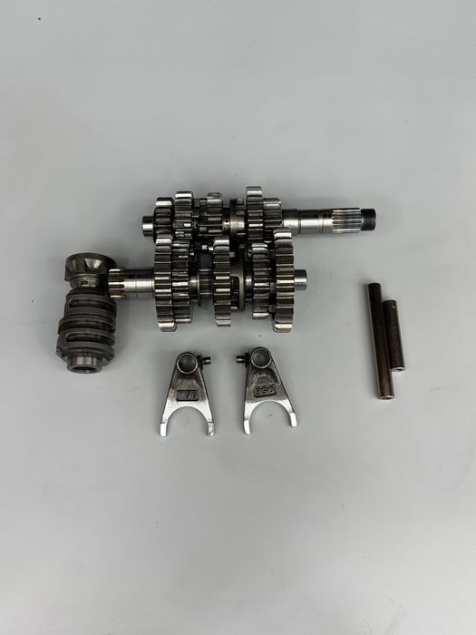 Dawca Części HONDA CRF250 R 18-26 Głowica  Pół Karter Skrzynia Cdi