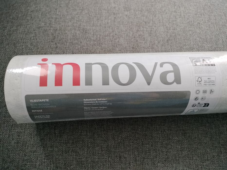 Tapeta Beton jasnoszara imitacja betonu winylowa na flizelinie