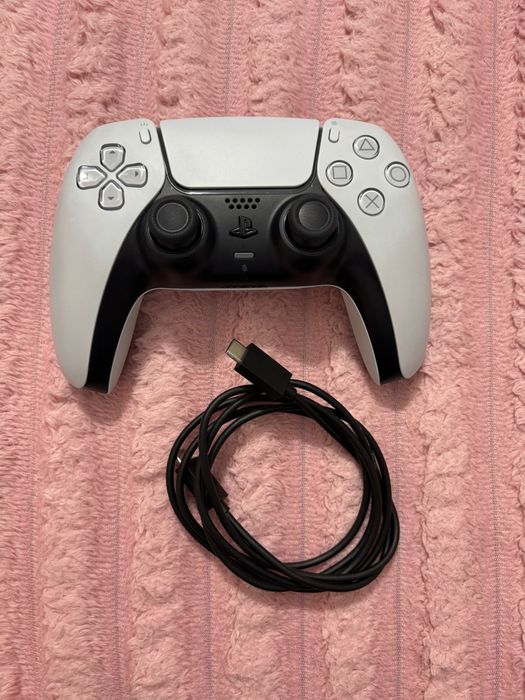 PlayStation 5 em excelente estado – completo