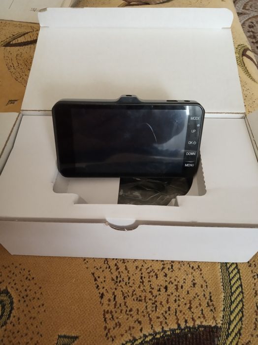 Відеореєстратор з  камерою заднього виду