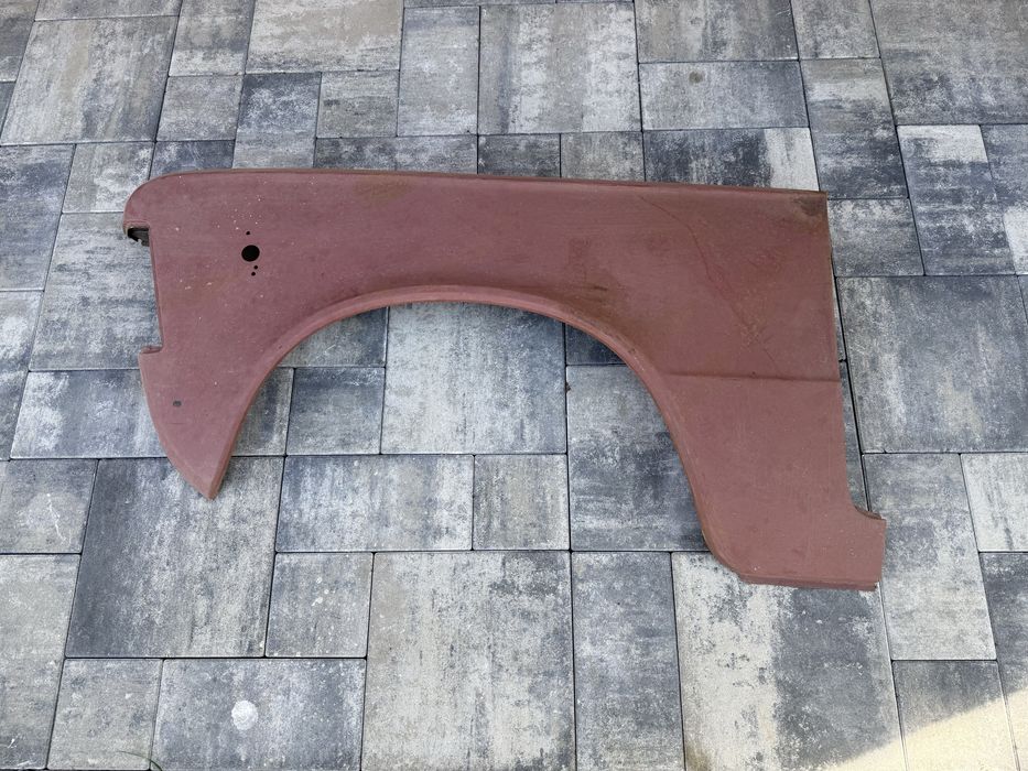 Fiat 125p ORGINALNY lewy błotnik przedni /tylni  pas przedni  / tylni
