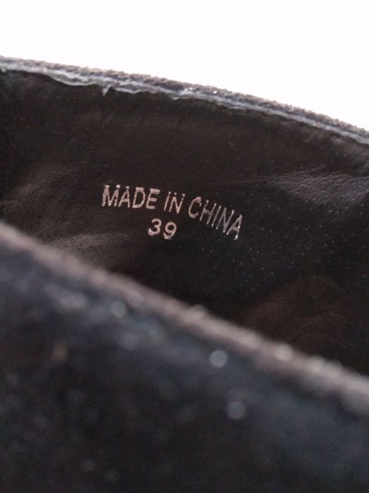 Czarne zamszowe szpilki peep toe 39 Oasis