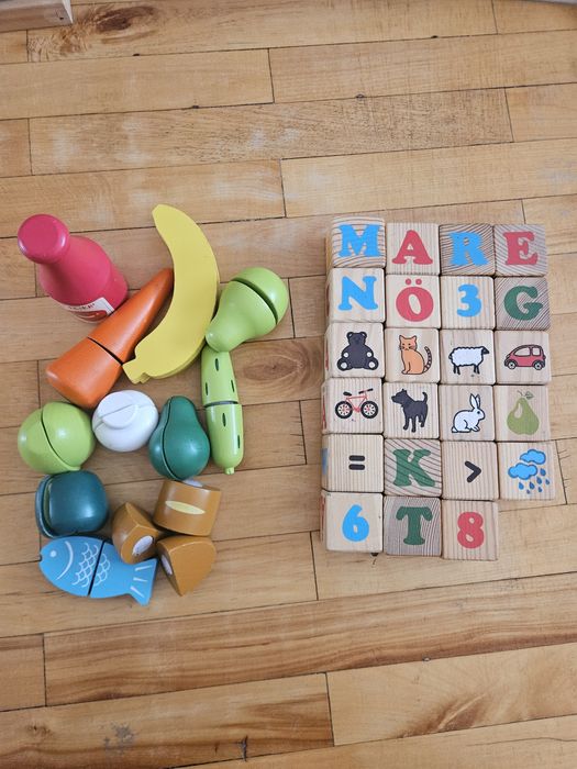 Розвиваючі іграшки,кубики,вкладиші,сортер,магнітний конструктор