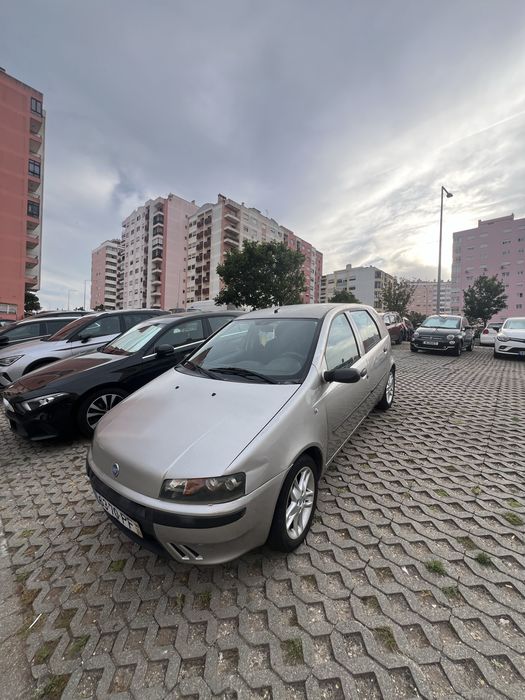 Fiat punto ano 2000