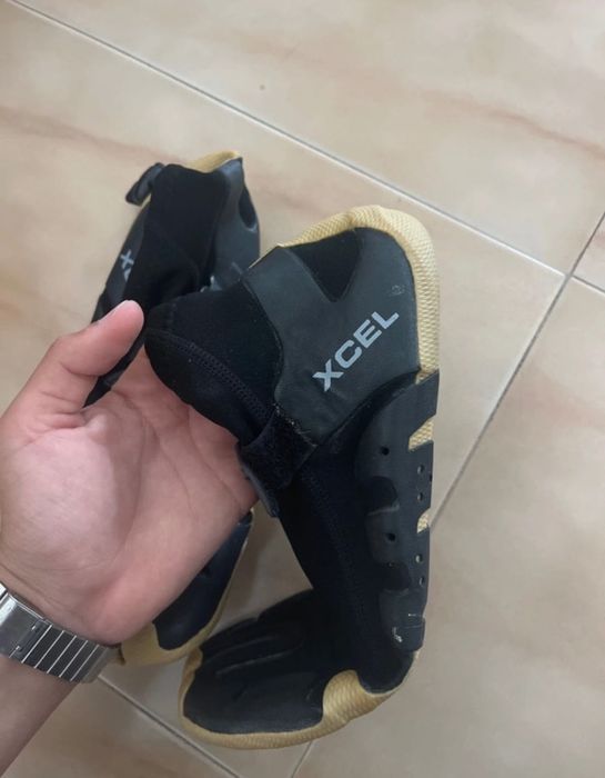 Botas surf Xcel 1mm reef booties