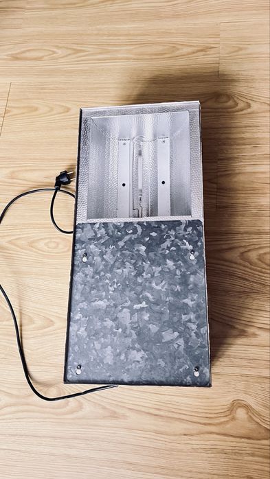 Світильник для теплиць з лампой ДНАТ 400 вт