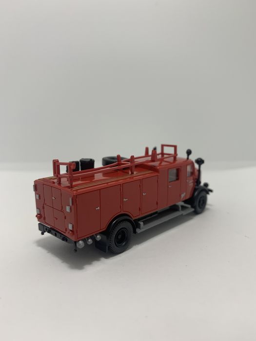 Mercedes LF 25 Bombeiros da Roco escala H0 1/87
