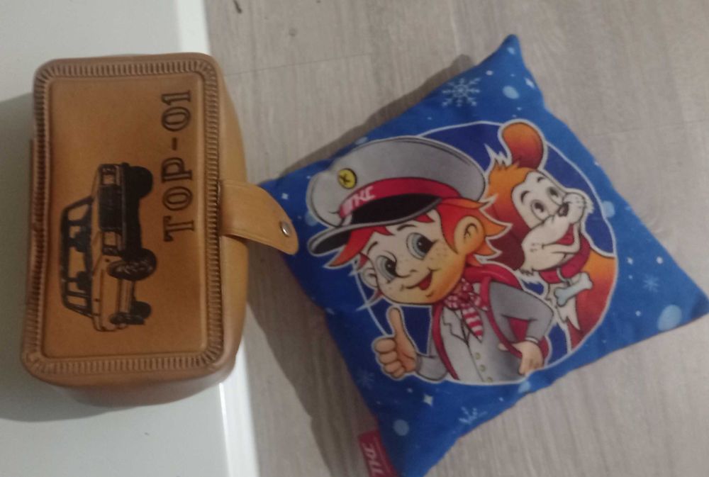 Подушка в авто путевичок .