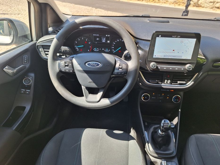 1.0 T ecoboost 100cv, poucos kms C/garantia, aceito retoma