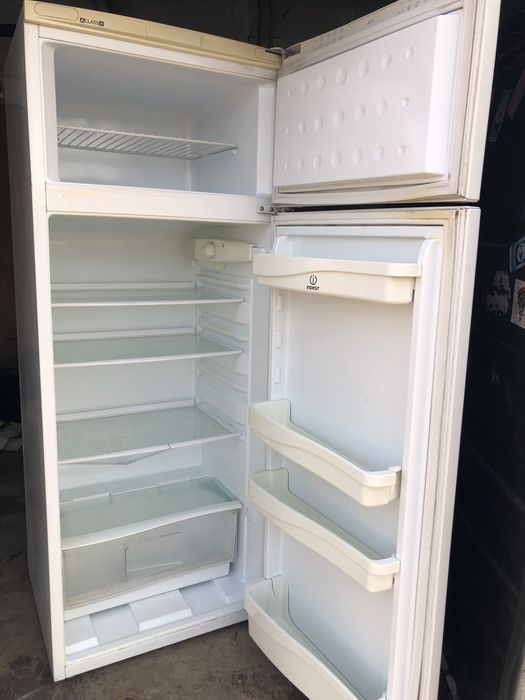 Lodówko-zamrażarka   Indesit.Możliwy dowóz.