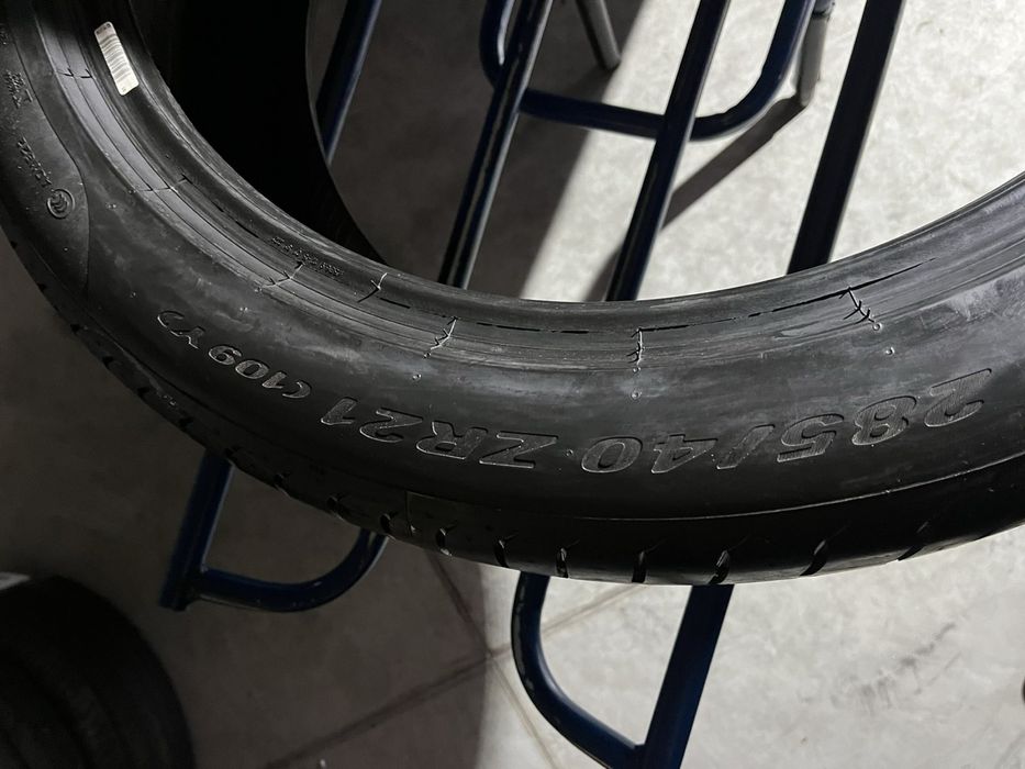 315/35/21+285/40/21 R21 Pirelli PZero 4шт новые