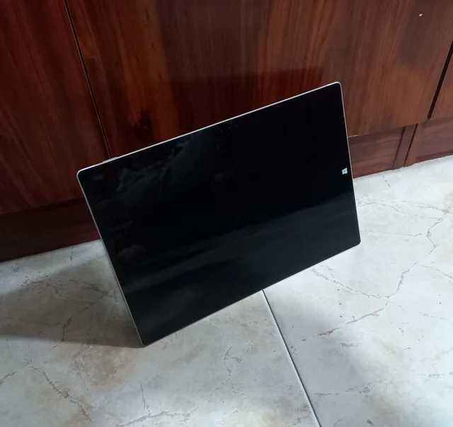 Tablet Microsoft Surface 3 + Bolsa de Transporte