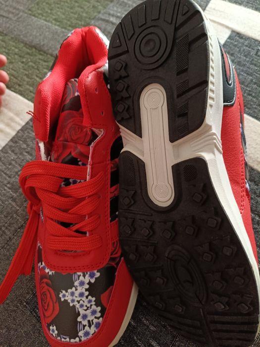 Tênis adidas para colecionadores NOVO A EXTRIAR!