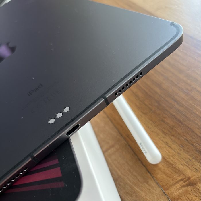 iPad Pro 11 M1 3gen 128GB Wi-Fi + Cellular + Apple Pencil 2 - jak nowy
