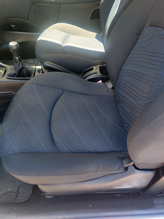 Carrinha comercial Peugeot 206 HDI