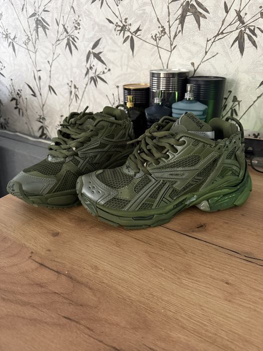 Кросівски Balenciaga runner
