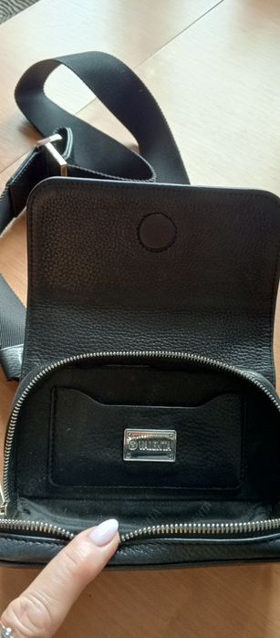 Шкіряна жіноча сумочка