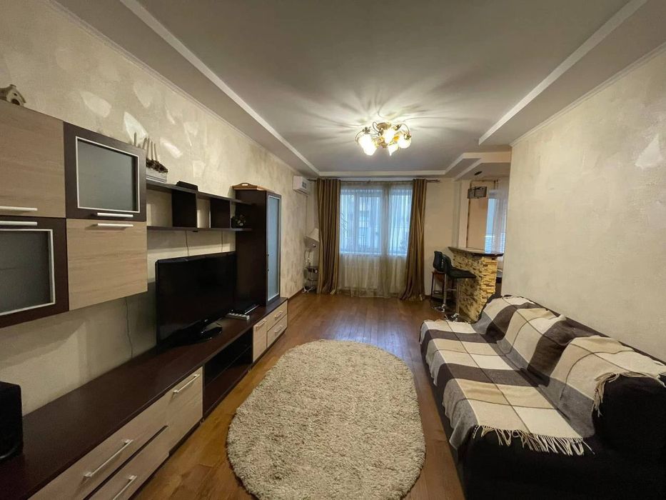 Оренда 3 кімнатноі квартири з автономним опаленням