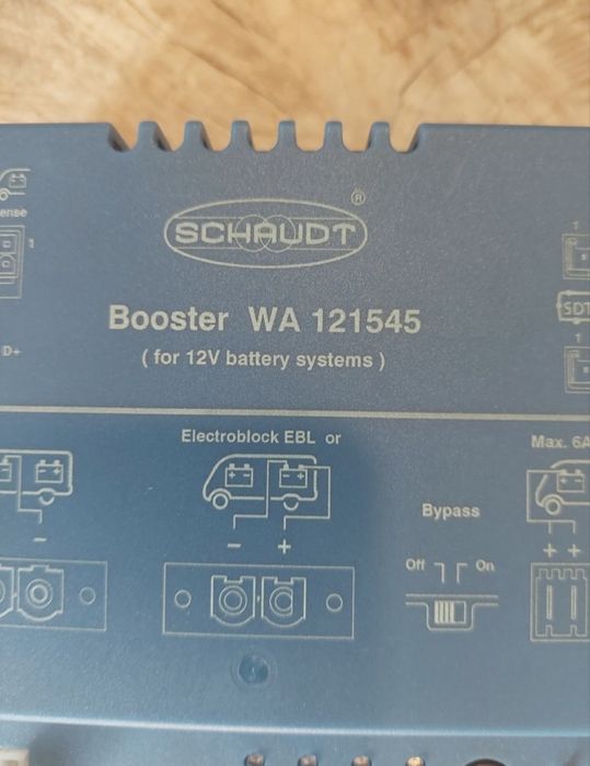 Booster,ładowarka akumulatorów DC-DC Schaudt WA 121545 (samochód kempingowy)