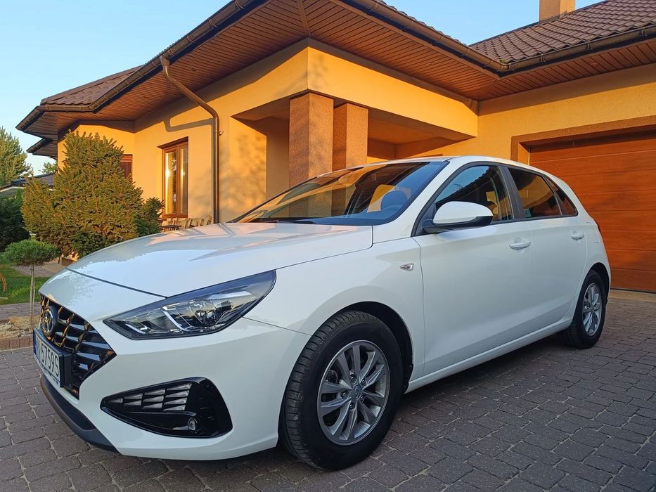 Hyundai I30 PERŁA METALIK 120KM 2023 Przebieg  39 tyś km  GWARANCJA Fabryczna