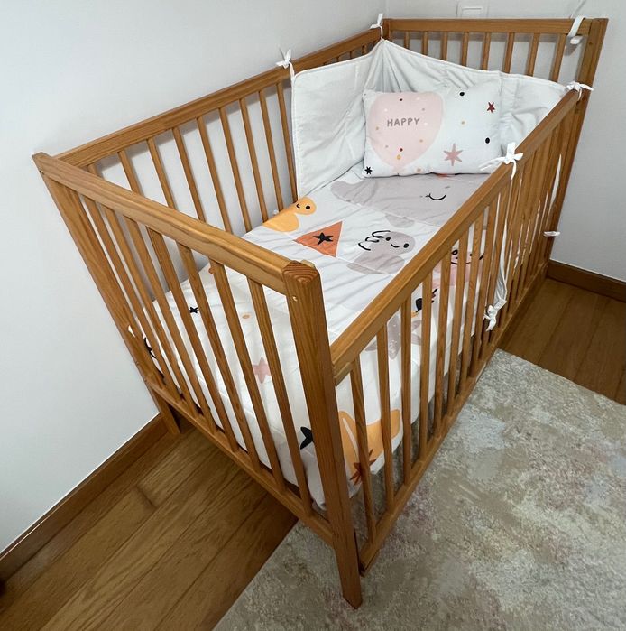 Cama de grades + colchão + conjunto edredão