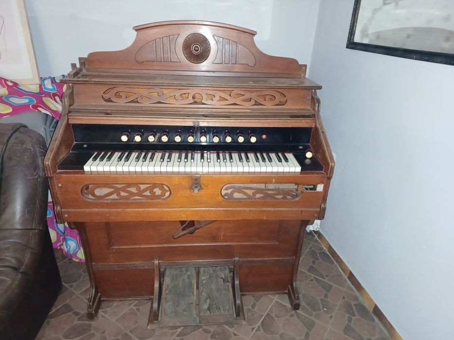 Harmonia organy Alois Maier Hoflieferant. Fulda