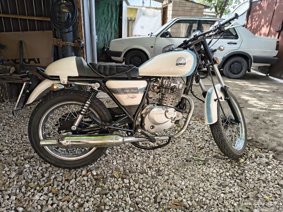 Qingqi Cafe Racer 200