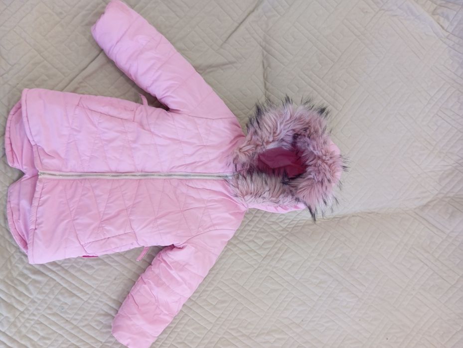 Продам курточку для дівчинки