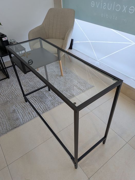 Mesa / Secretária IKEA VITTSJÖ em vidro