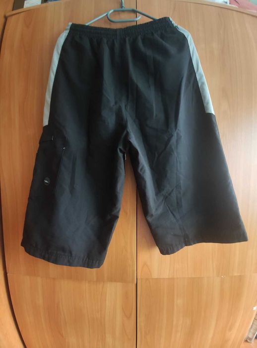 Spodenki / szorty 3/4 męskie, czarne,  UMBRO ,rozmiar M, używane