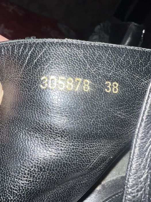 Продам новые фирменные ботинки