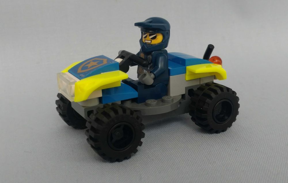 Минифигурки фигурки Lego Police  Academy  60372