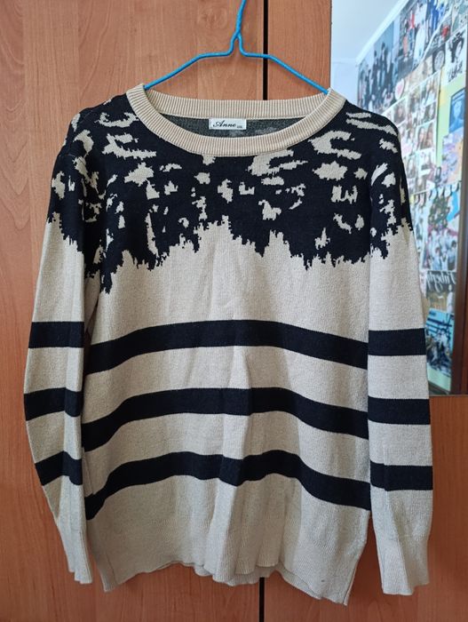 Кофта жіноча бежева