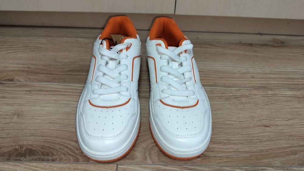 Кроссовки Anna Field. Размер 39