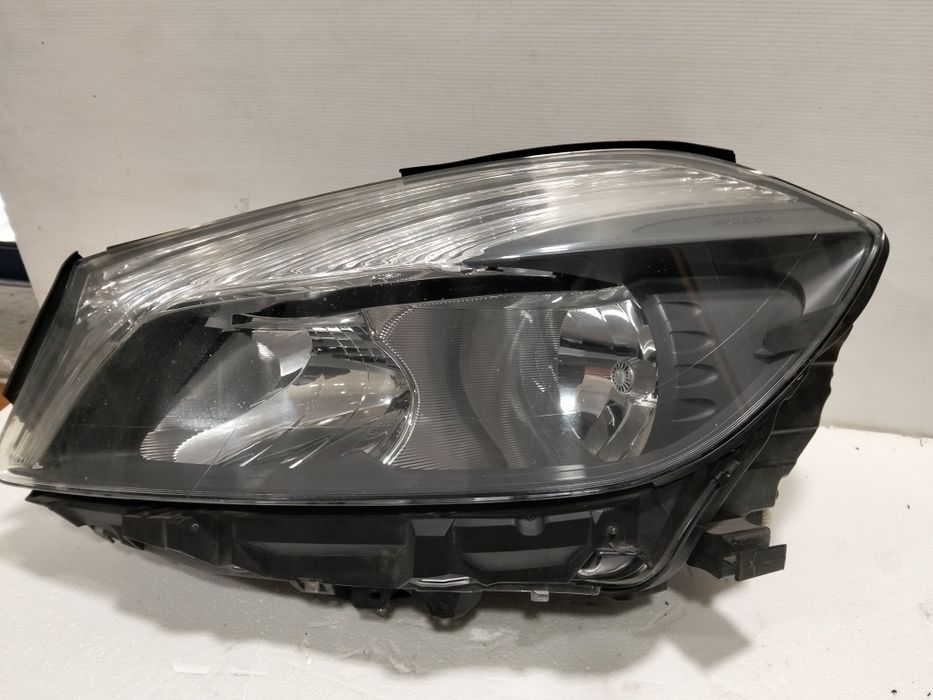 Farol Mercedes w176 classe A otica 2013