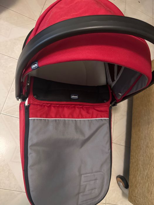 Conjunto carrinho, babycoque e alcofa Chicco