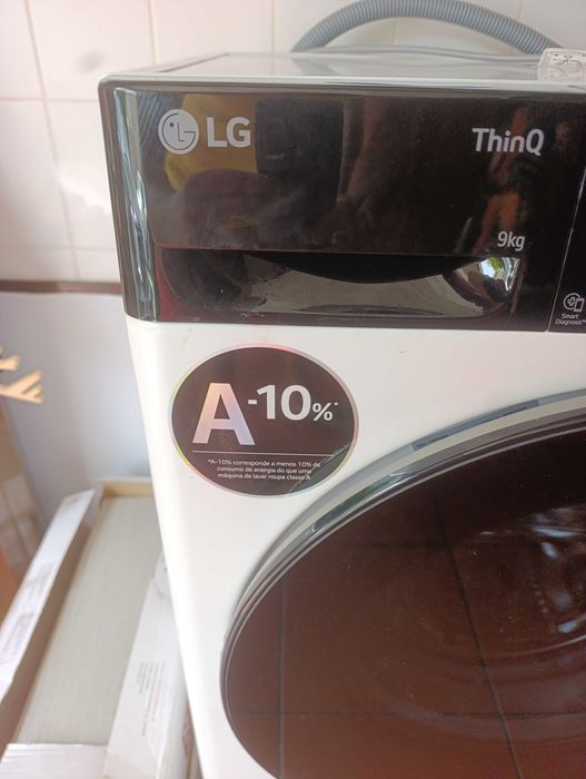 Máquina de lavar LG A+ 9kg Nova.