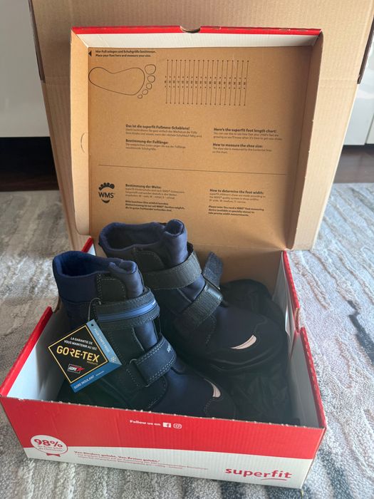 Buty dziecięce zimowo/trekingowe dla chłopców Gortex Nie używane z merką rozmiar 35