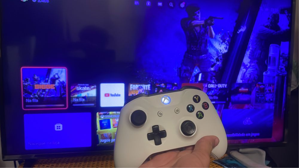 Xbox one com dois comandos aceito trocas