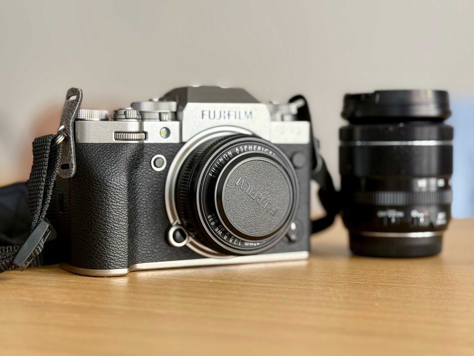 Fujifilm X-T4 plus Fujifilm 18-55 plus Fujinon Pancake lens 27mm