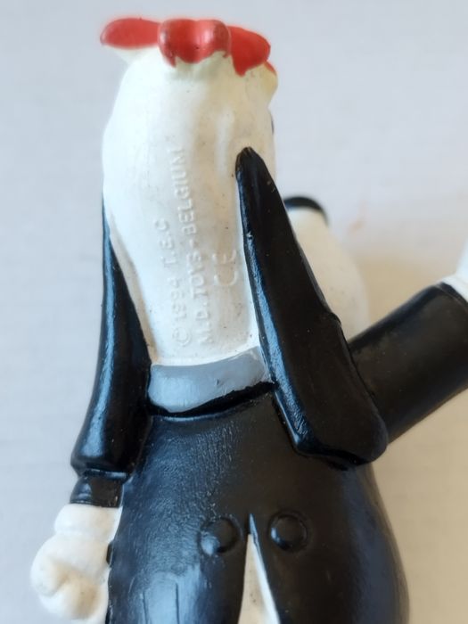 Figura colecionável vintage do Droopy Dog, o famoso basset hound criad