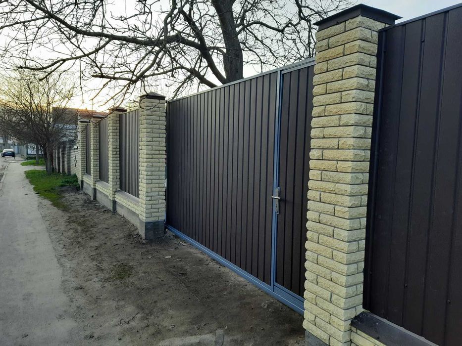 Забор из профнастила под ключ. Ворота, Калитки, Столбы, Фундамент