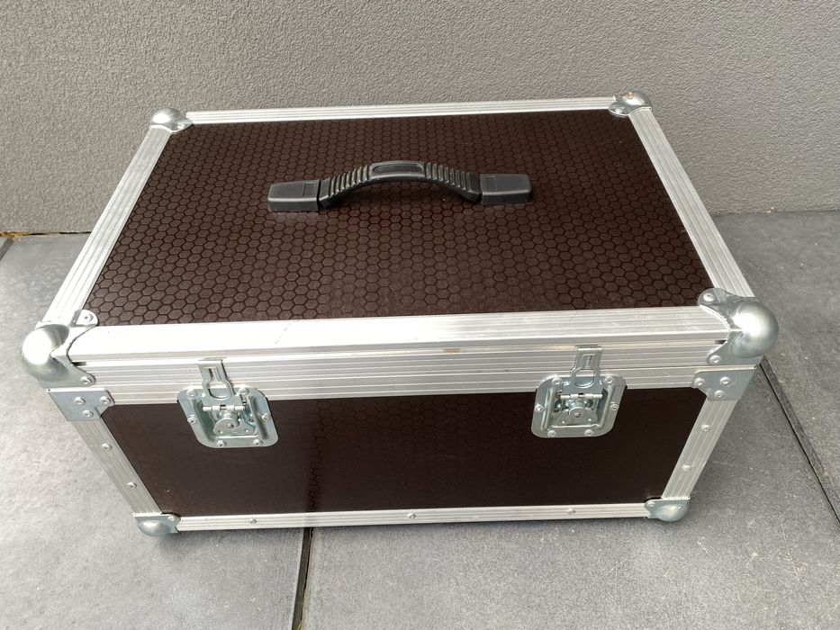 Skrzynia , case na suchy lód , ciezki dym