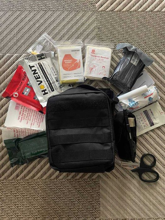 Аптечка чорна Новая Аптечка тактисеская большая черная