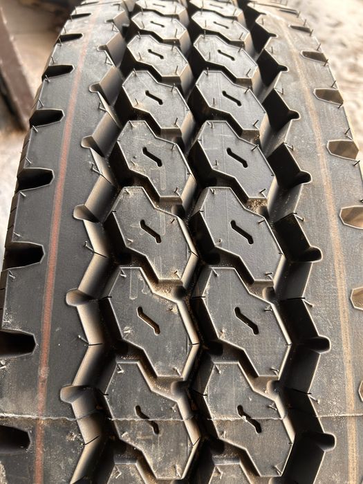 315/80R22.5 Bridgestone M840 przód budowlany
