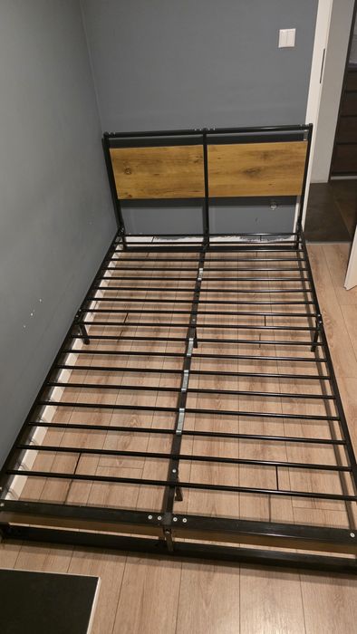 Metalowa rama łóżka 120 x 200